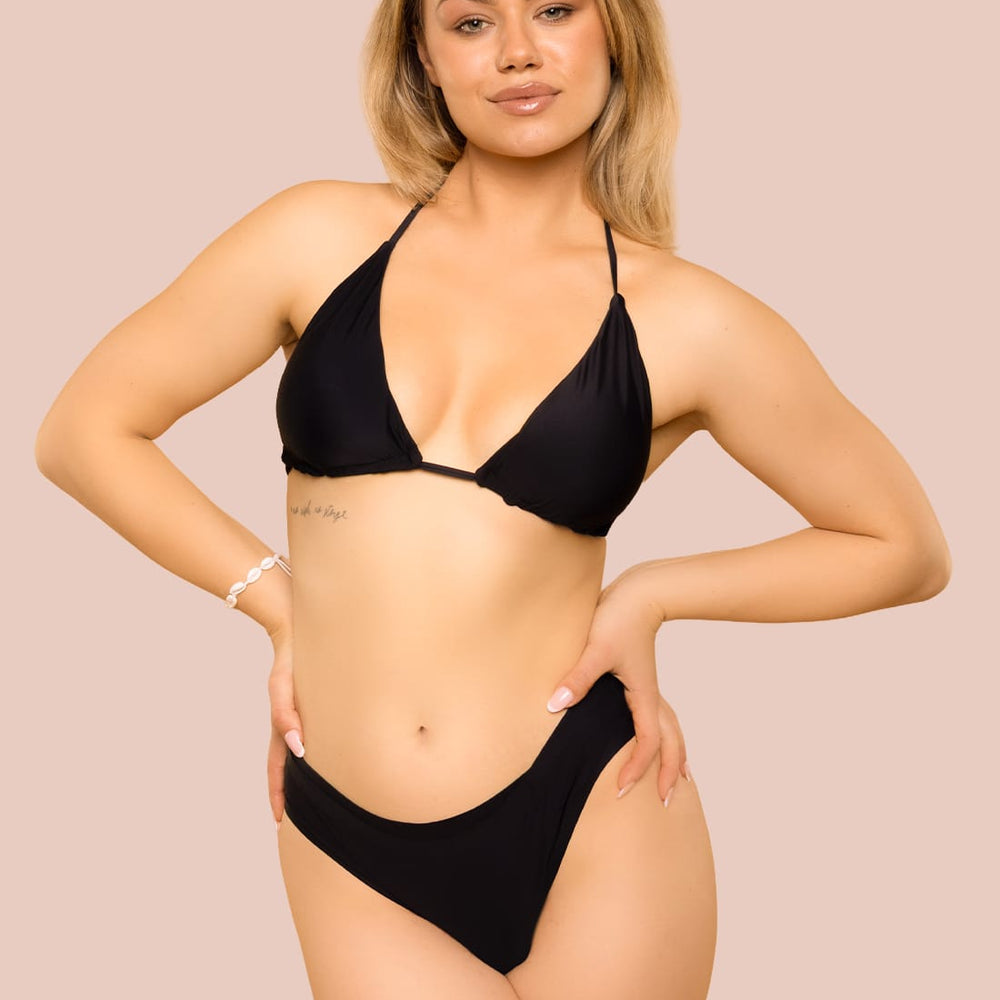 
                  
                    Amaya - seamless  swimsuit in eternal black classic
                  
                