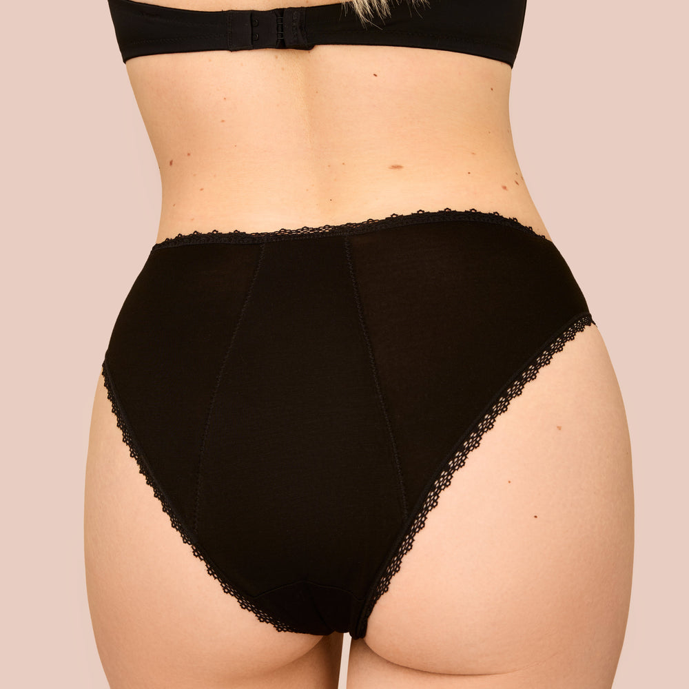 
                  
                    Aurora - super soft and elegant period panties
                  
                